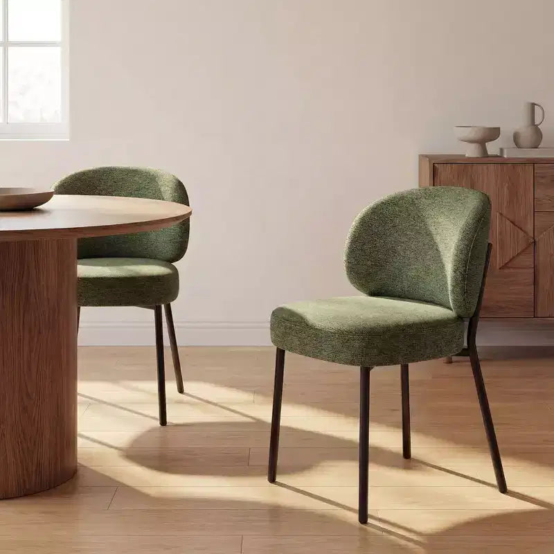 Chaise de salle à manger sans accoudoirs avec dossier incurvé et pieds en métal