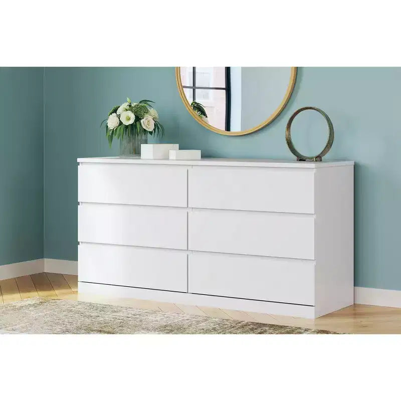 Commode à 6 tiroirs moderne Onita de Signature Design by Ashley, blanche