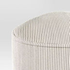 Pouf en velours côtelé triangulaire - Room Essentials